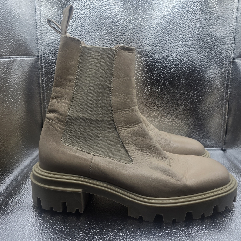 Zara Chunky Tan Leather Ankle Boots size 8